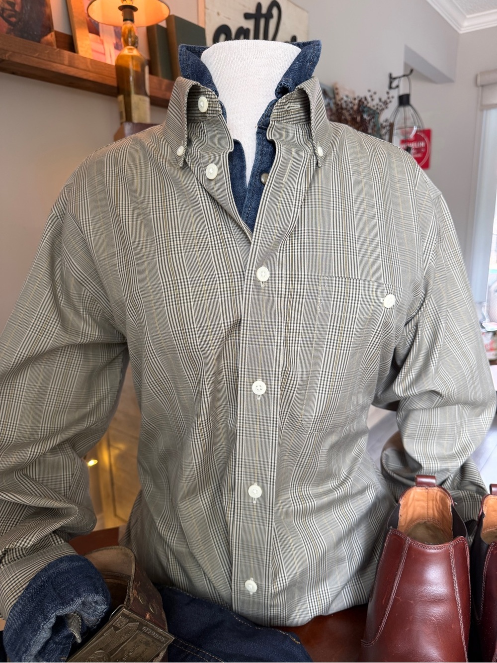 Orvis Men’s Medium Glen Plaid Button Down Shirt 100% Cotton Made in Hong Kong
